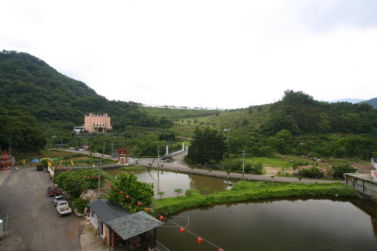 Life Leisure Resort Guanxi Exteriör bild